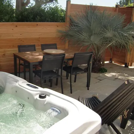 Casa Louise And Spas Privatifs Apartament