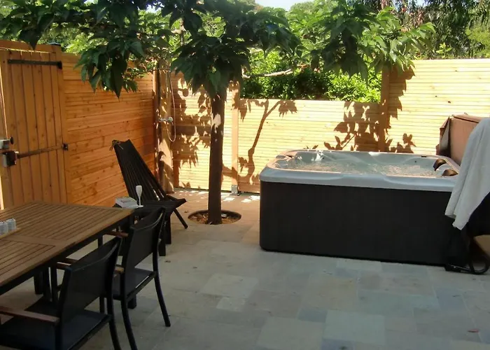 Casa Louise And Spas Privatifs Апартаменты *